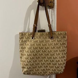 Michael kors bag